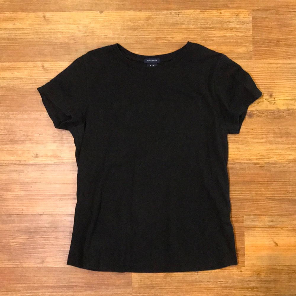 Gap Maternity tee